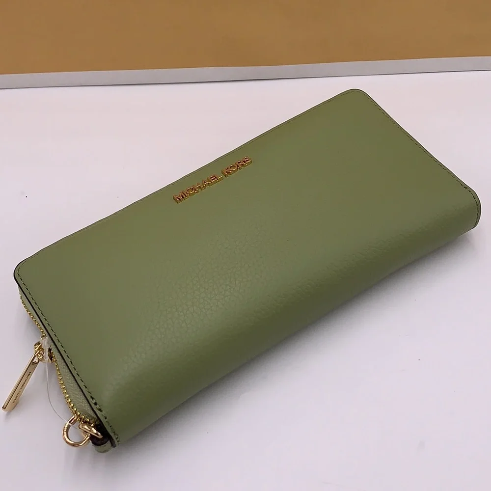 MICHAEL KORS Leather Continental Wristlet Phone Case Wallet Light Sage NWT